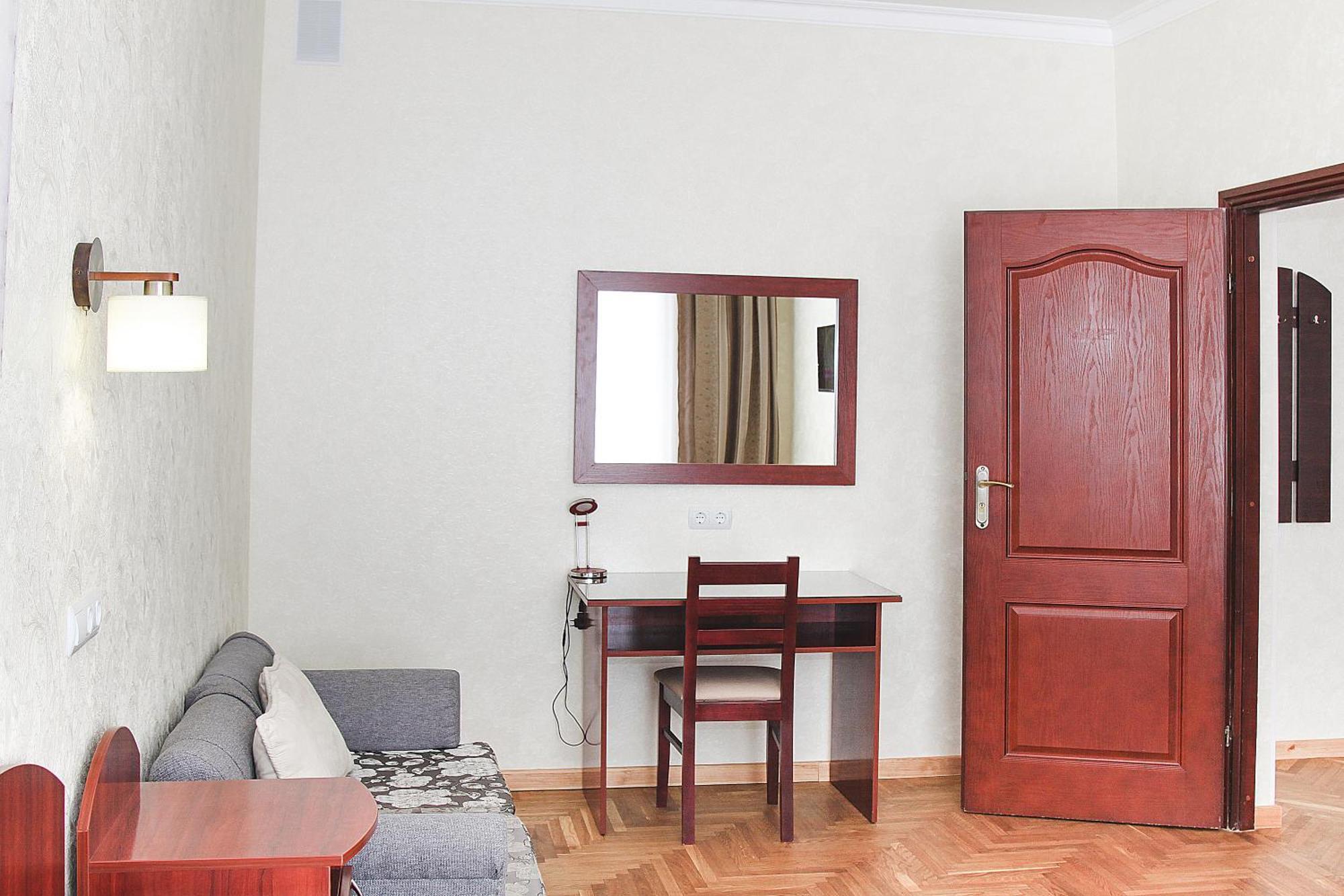 Hotel Sluch Starokostyantyniv Habitación foto