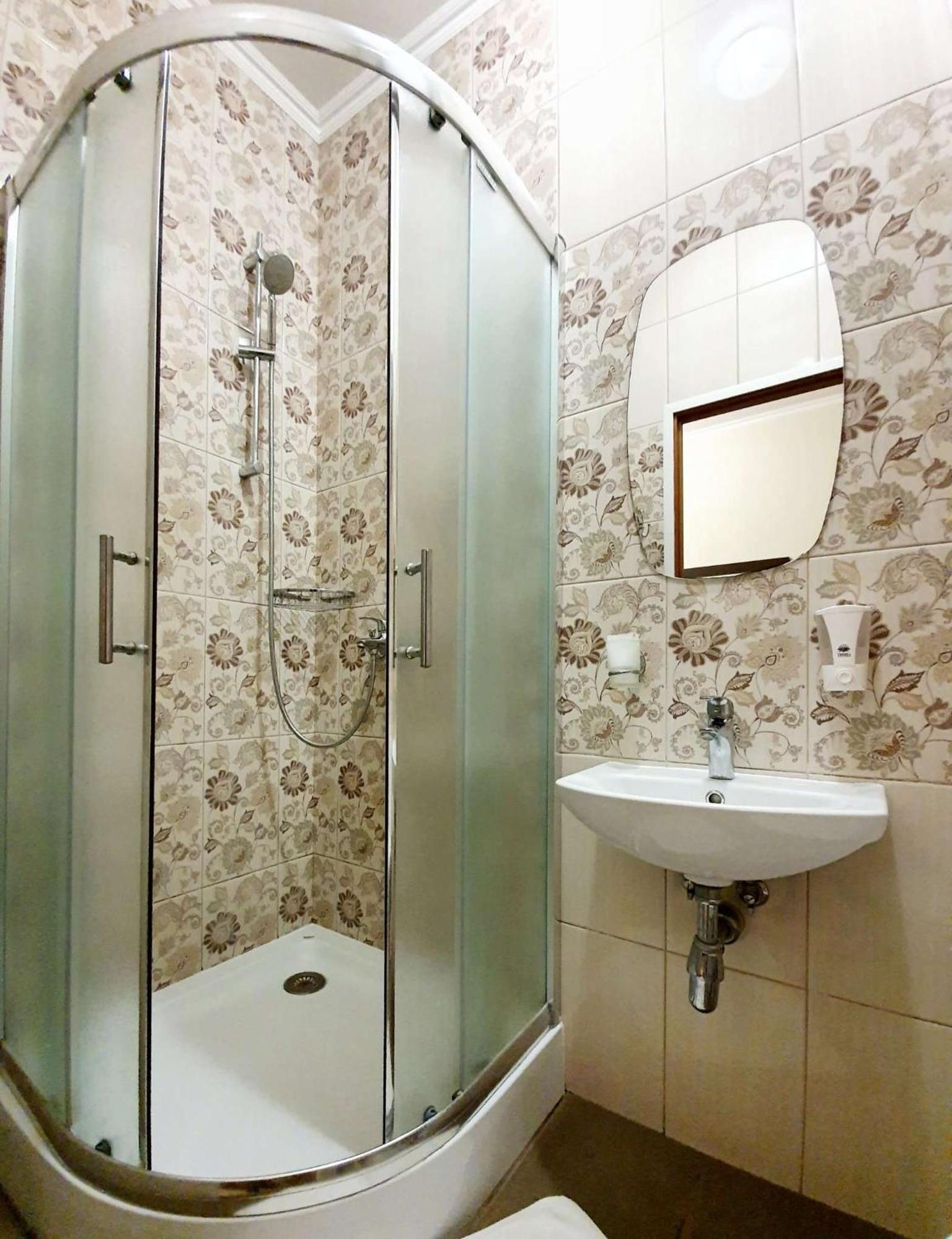Hotel Sluch Starokostyantyniv Habitación foto