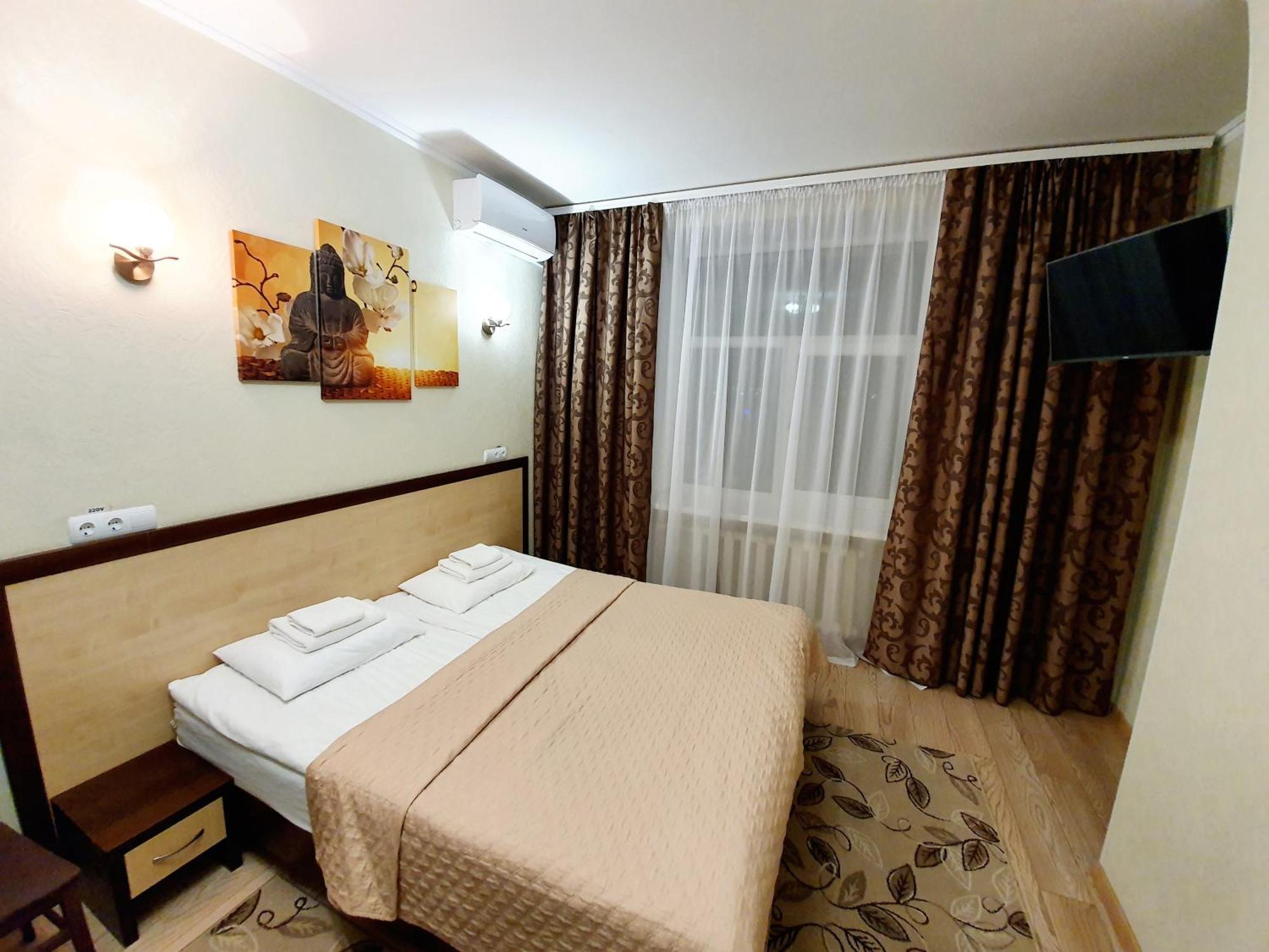 Hotel Sluch Starokostyantyniv Habitación foto