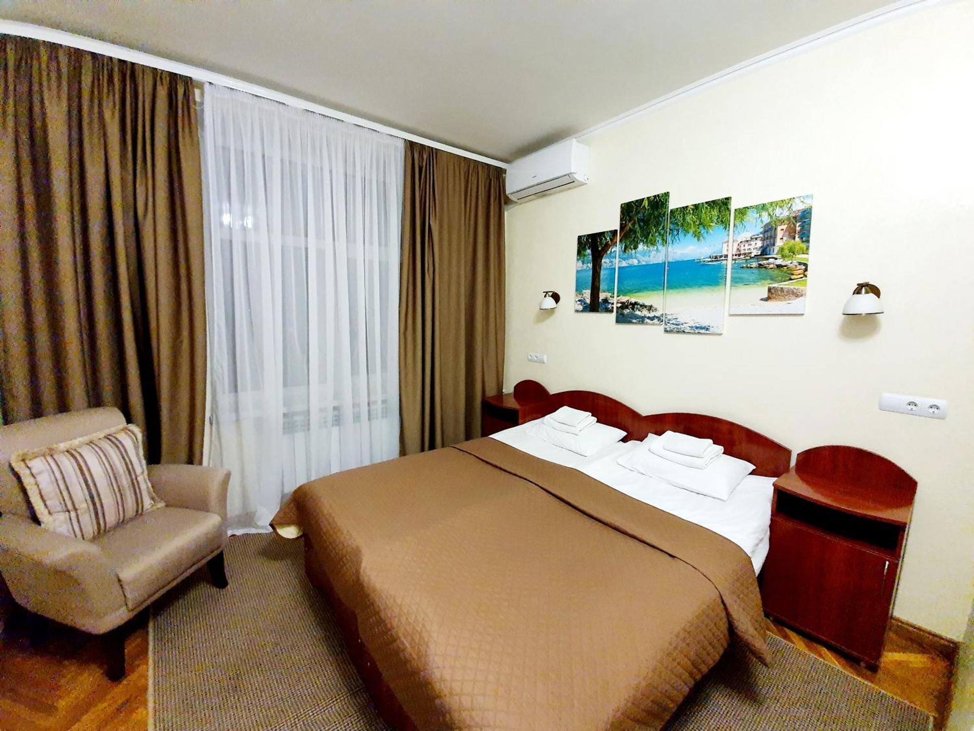 Hotel Sluch Starokostyantyniv Habitación foto